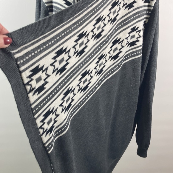 Morgan City Sweater Women Women Size XXL Gray & White Lap Over Front Long Sleeve - Picture 3 of 11
